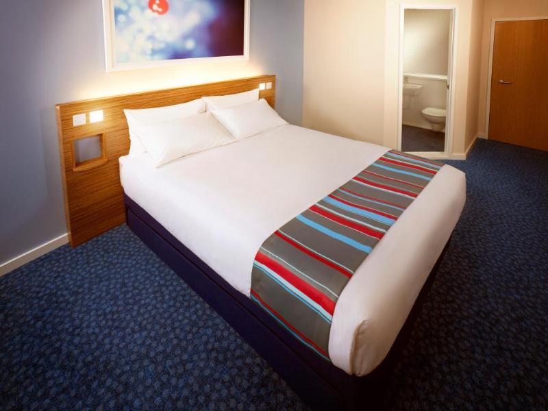 แทรเวลลอดจ์ ลิเวอร์พูล สโตนเดล พาร์ค Hotel ภายนอก รูปภาพ